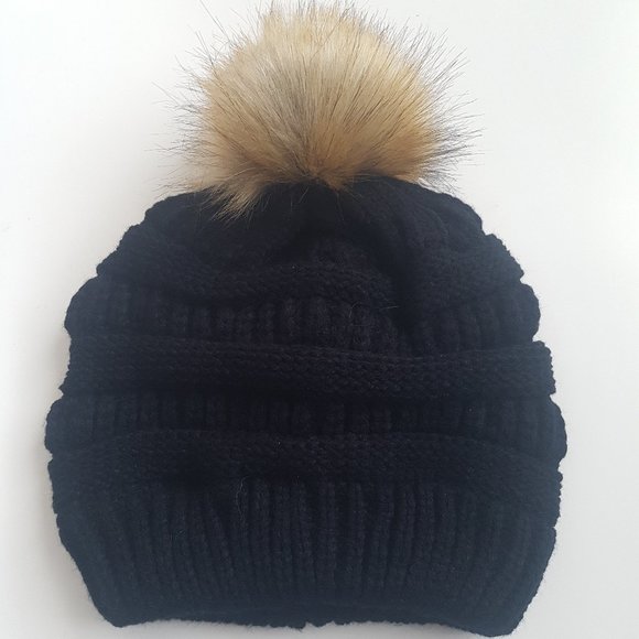New Women's Black Ribbed Slouchy Beanie Toque with Detachable Faux Fur Pom Pom - Picture 7 of 7